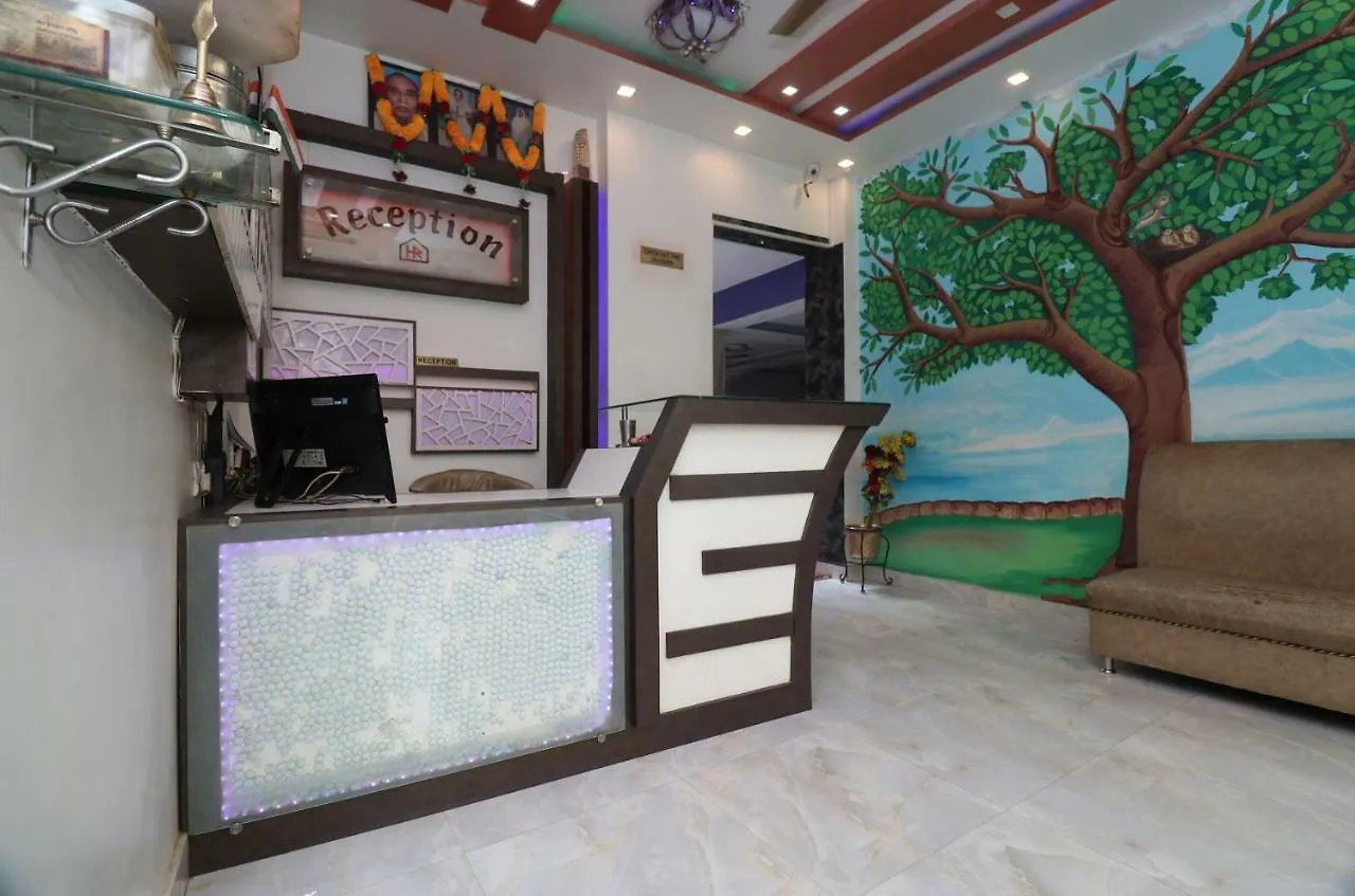 Oyo 18682 Hotel Roshan Varanasi